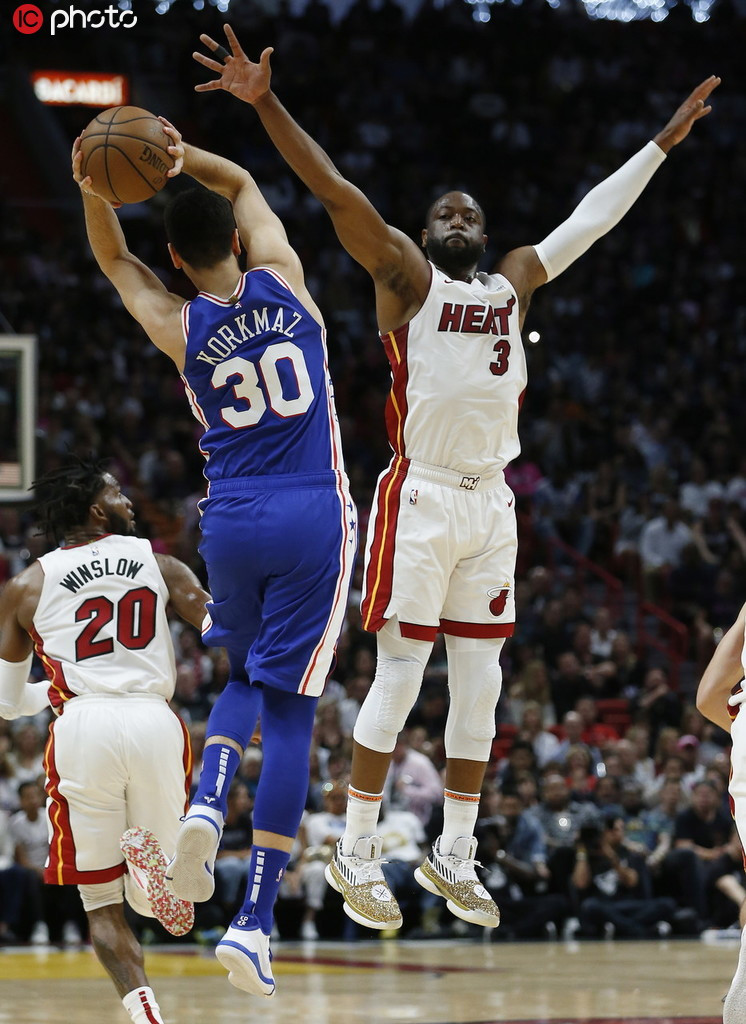 九游娱乐入口-76人逆转热火B队，福克斯三分雨点燃全场